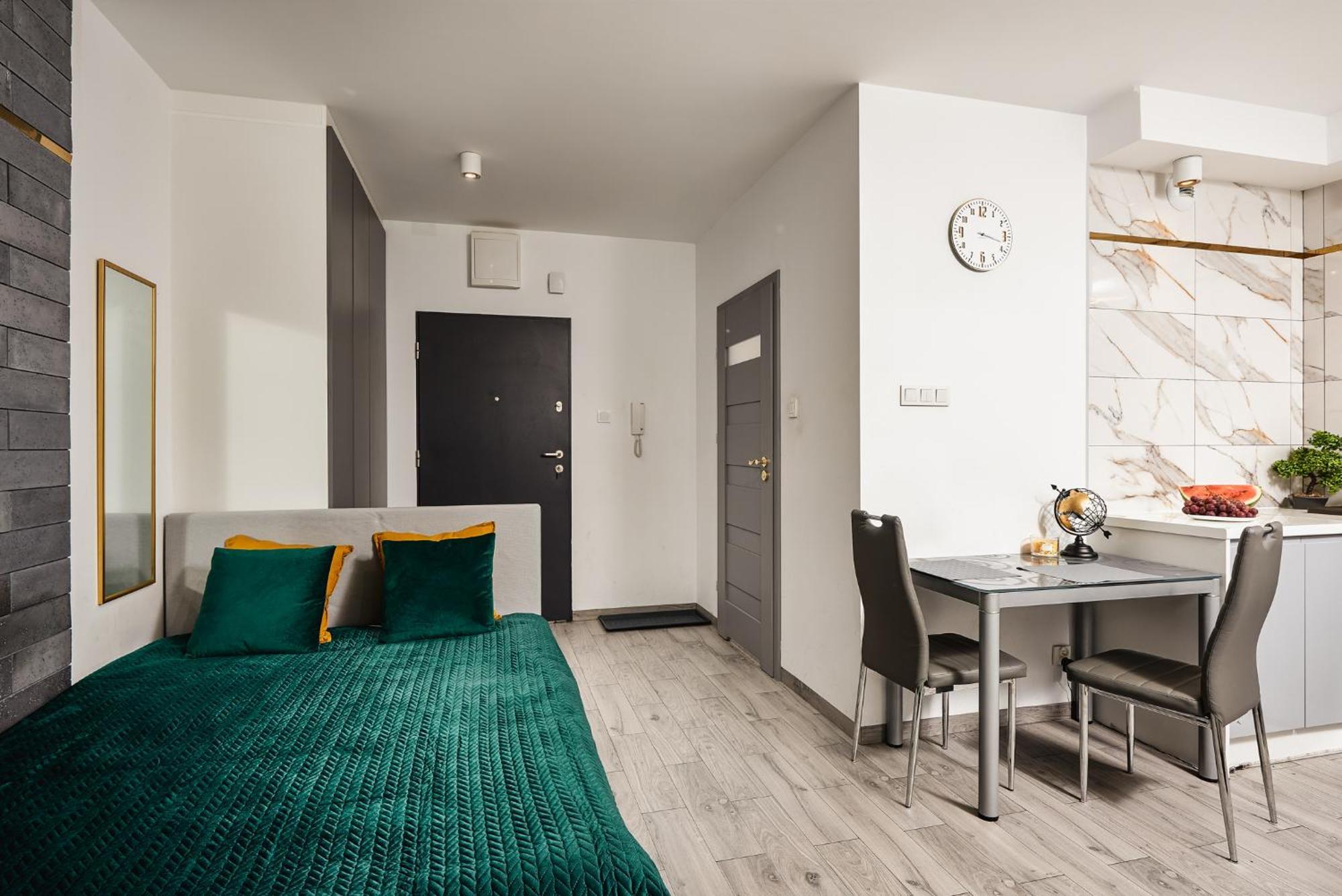 Lumina Luxury Manufactura Apartment
